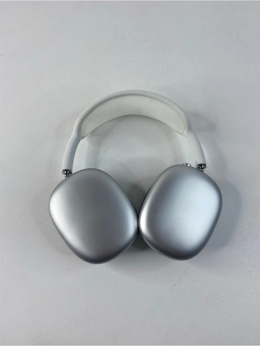 Apple AirPods Max Wireless Over-Ear Headset A2096 - Silver